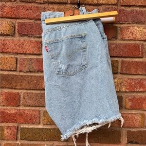 Levi's 501 90’s Mid-Thigh Short